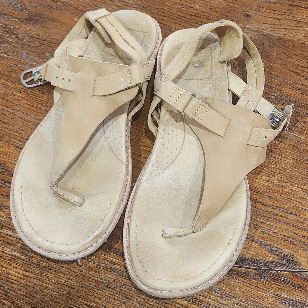 Teva Encanta Leather Thong Sandals - Tan Size 8